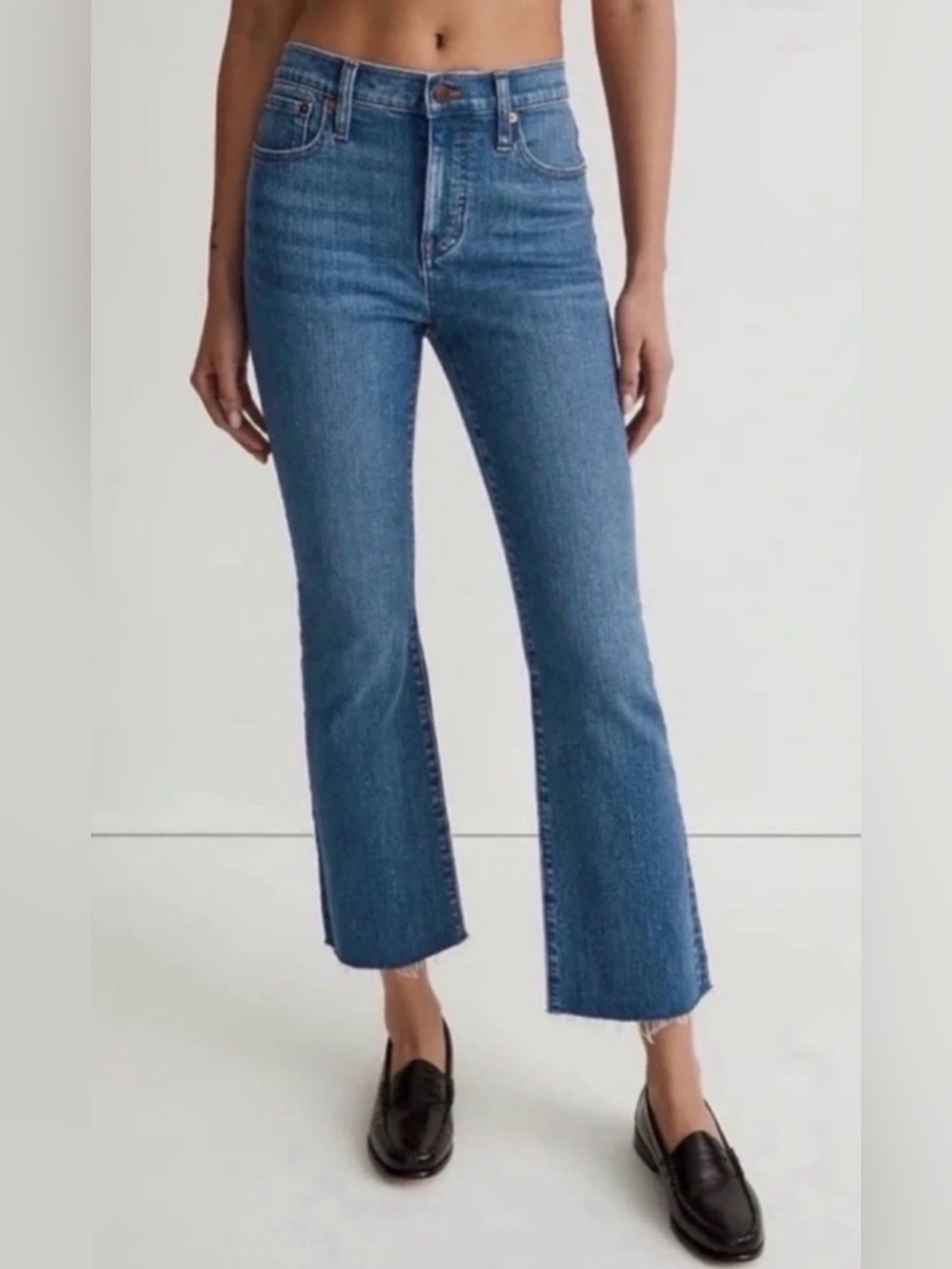 Madewell mid rise kick out jeans raw hem size 27